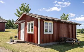 Husdjursvaenlig Semesterstuga Lillaskogen